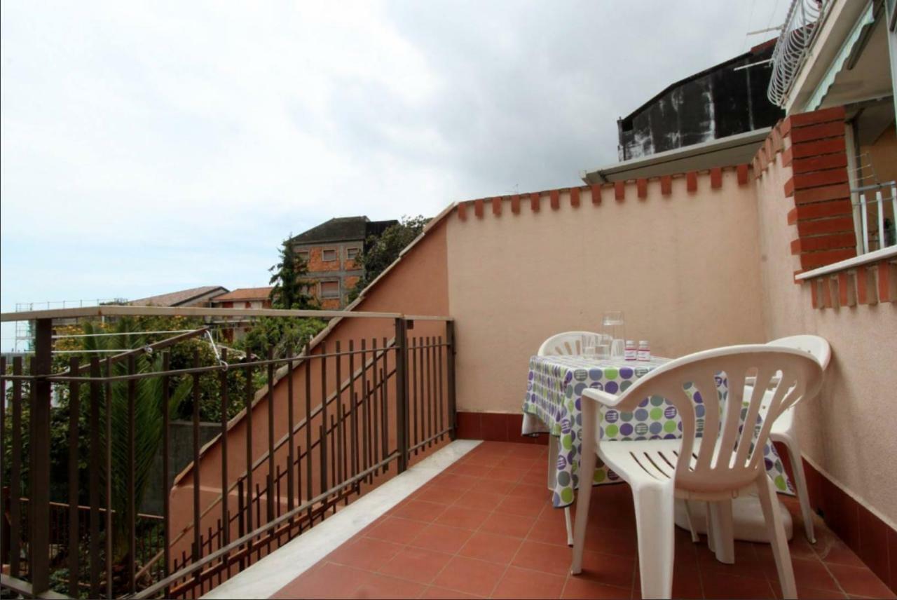 הוילה זפראנה אטניאה Casa Rocca D'Api מראה חיצוני תמונה